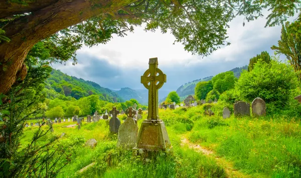 The Celtic Cross: A Timeless Symbol of Heritage and Spirituality